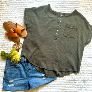 Button down top - Olive Green